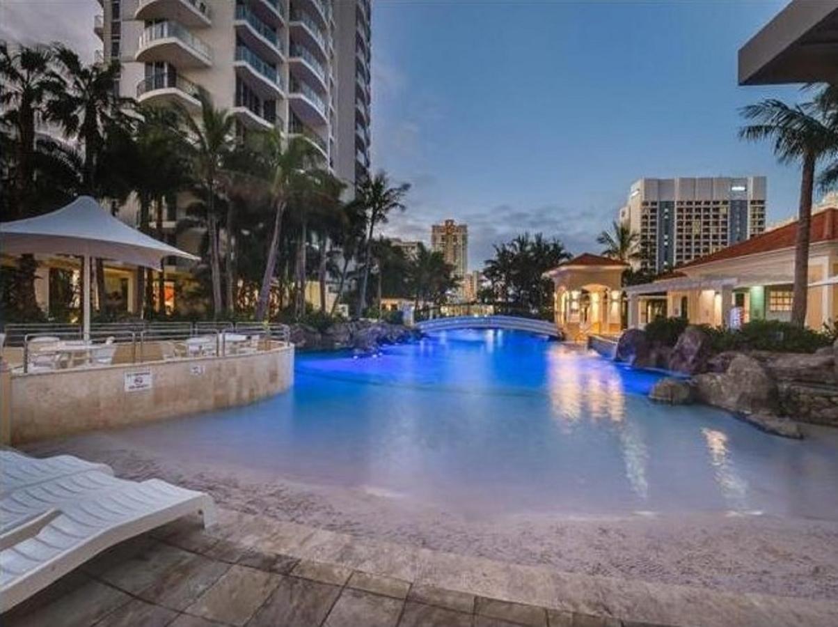 The Towers Of Chevron Renaissance - Holidays Gold Coast Exterior photo
